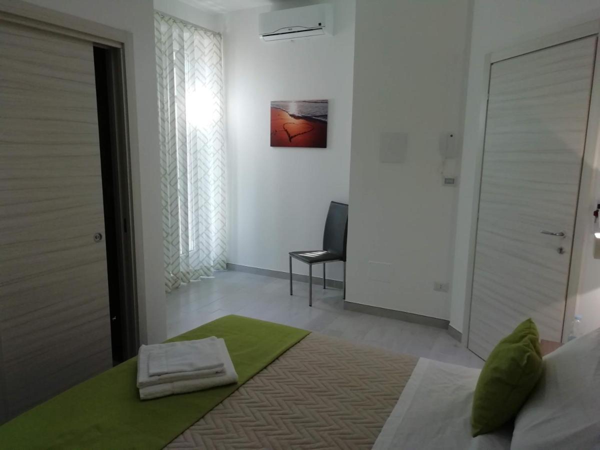 Flamingo Rooms Margherita Di Savoia Exterior foto
