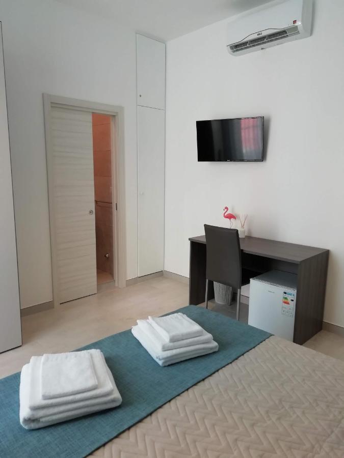 Flamingo Rooms Margherita Di Savoia Exterior foto