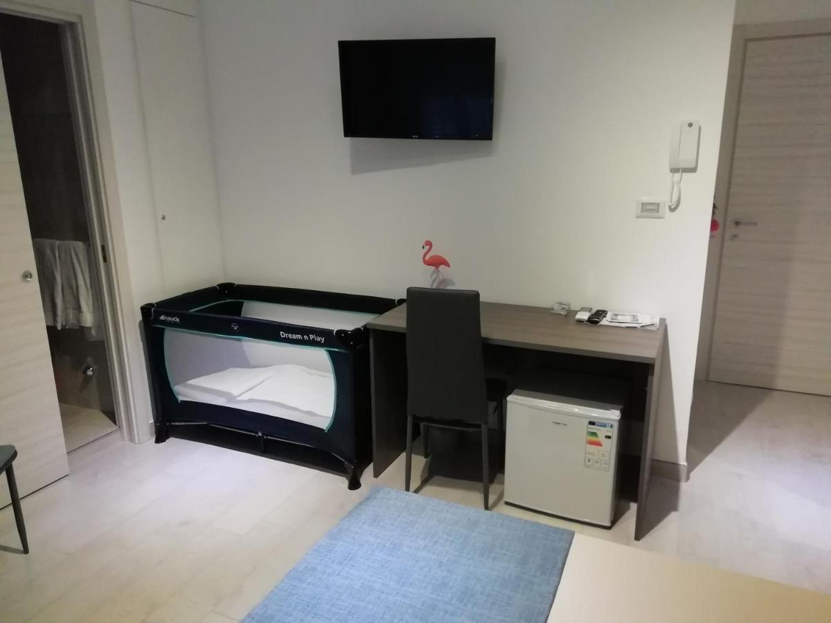 Flamingo Rooms Margherita Di Savoia Exterior foto